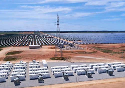 Syntetisk treghet i en Synthetic Synchronous Generator (VSG) for Grid-Forming Power Conversion Sy...