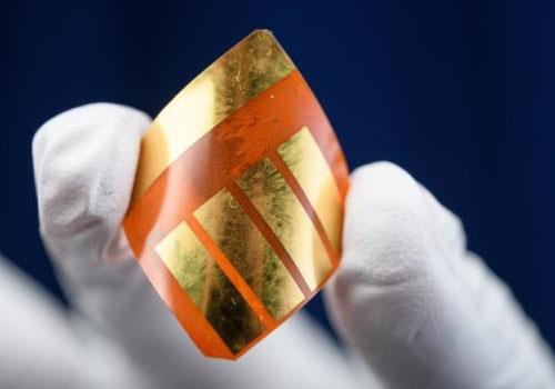 Kartlegger en vei til billigere fleksible solceller