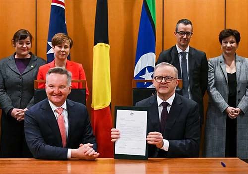 Albanese låser seg fast i Australias høyere mål for utslippsreduksjon i 2030